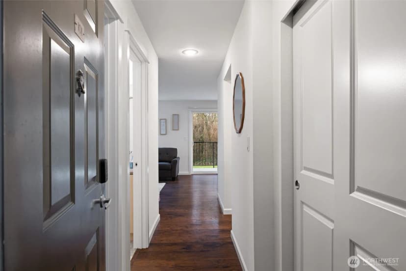 Property photo for 11307 Ne 128th Street #g101, Kirkland photo 6