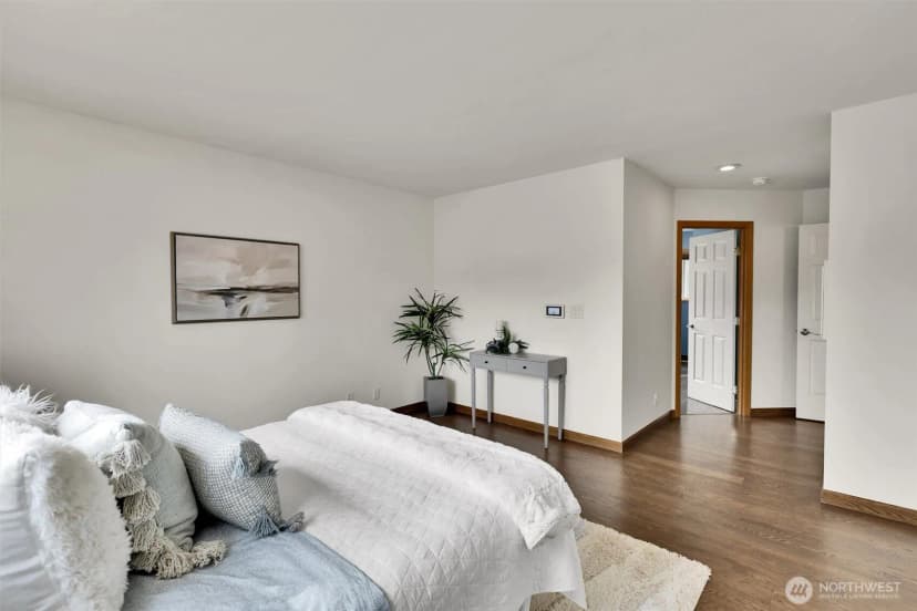 Property photo for 1613 Hoquiam Place Ne, Renton photo 12