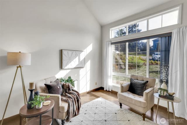 Property photo for 1613 Hoquiam Place Ne, Renton photo 4