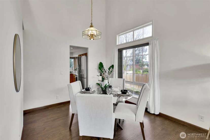 Property photo for 1613 Hoquiam Place Ne, Renton photo 6
