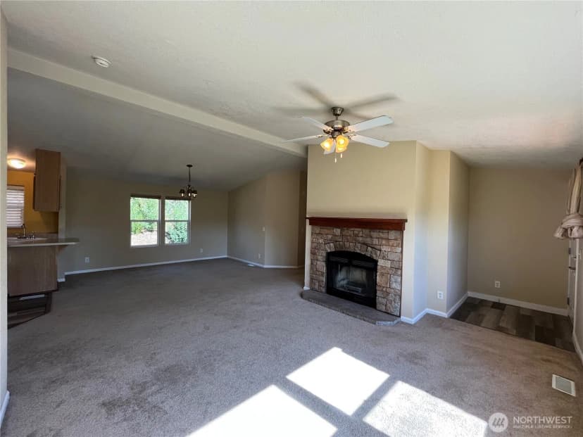 Property photo for 920 Castle Avenue, Winthrop photo 20