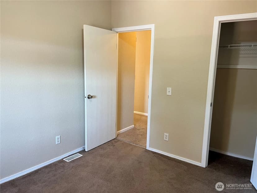 Property photo for 920 Castle Avenue, Winthrop photo 10