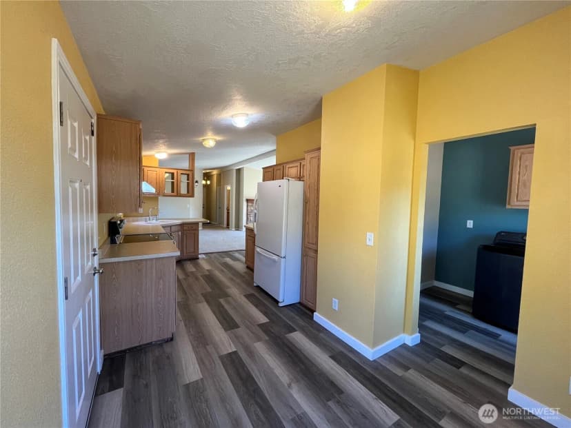 Property photo for 920 Castle Avenue, Winthrop photo 25