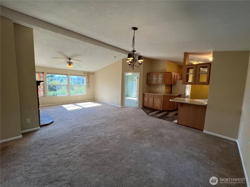 Property photo for 920 Castle Avenue, Winthrop photo 18
