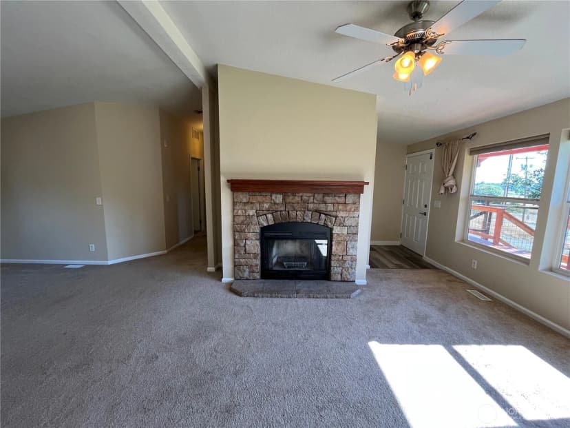 Property photo for 920 Castle Avenue, Winthrop photo 22
