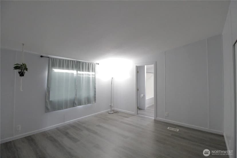 Property photo for 30425 6th Avenue S, Roy photo 25