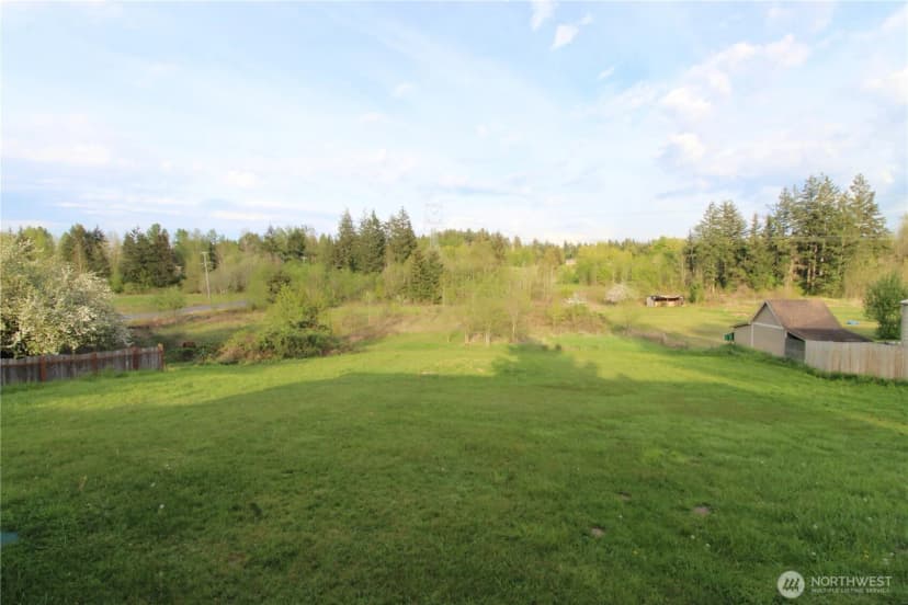 Property photo for 30425 6th Avenue S, Roy photo 8