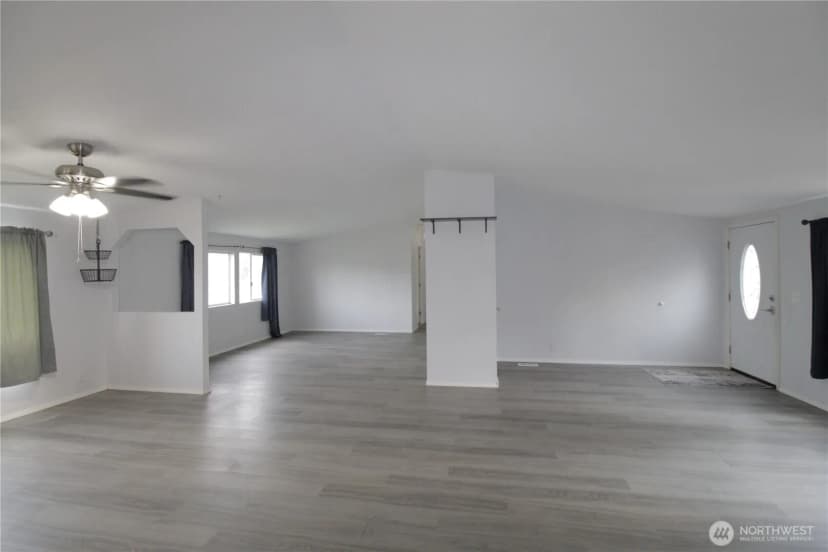 Property photo for 30425 6th Avenue S, Roy photo 15