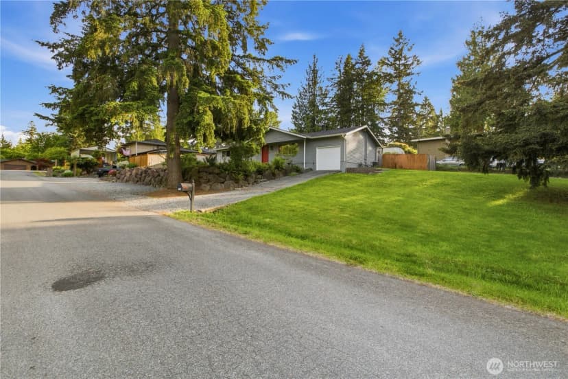 Property photo for 13301 186th Avenue Se, Renton photo 3
