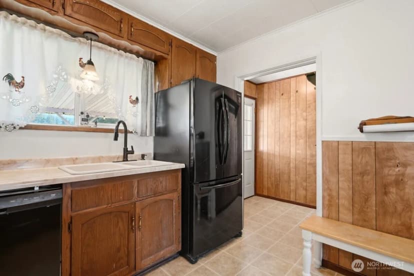 Property photo for 325 3rd Street, Morton photo 12