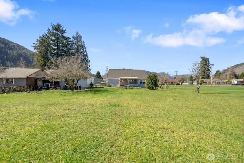 Property photo for 325 3rd Street, Morton photo 35