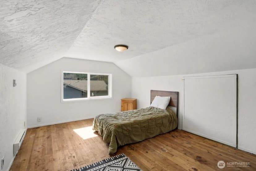 Property photo for 325 3rd Street, Morton photo 27