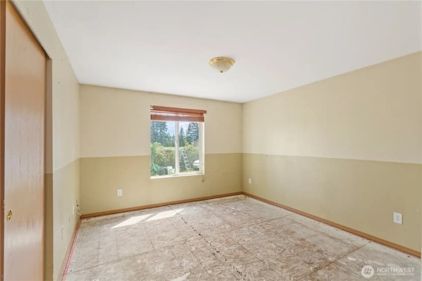 Property photo for 320 S 4th Street, Elma photo 15