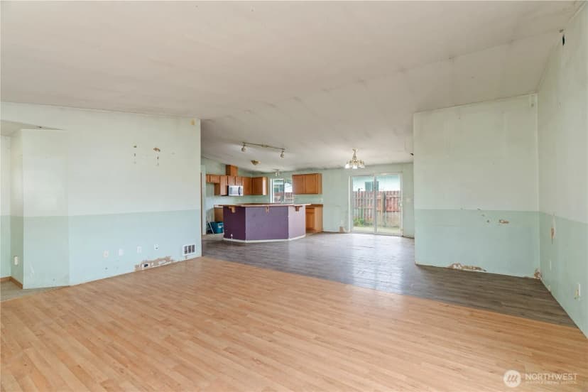 Property photo for 320 S 4th Street, Elma photo 7