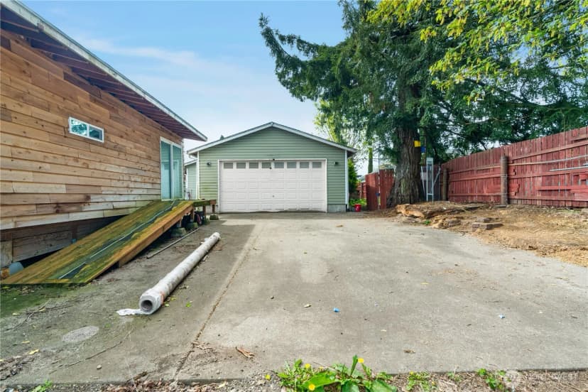 Property photo for 320 S 4th Street, Elma photo 27