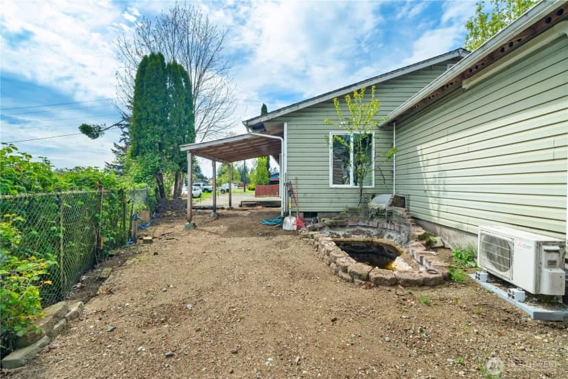 Property photo for 320 S 4th Street, Elma photo 24
