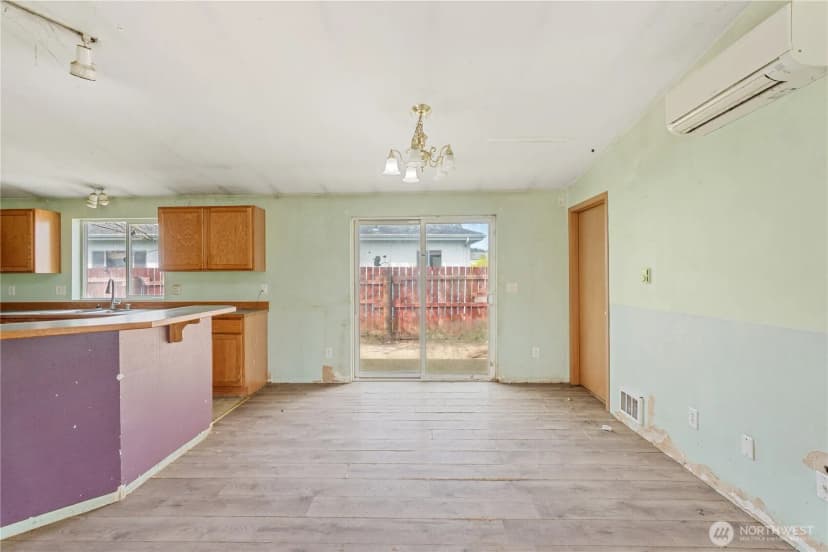 Property photo for 320 S 4th Street, Elma photo 6