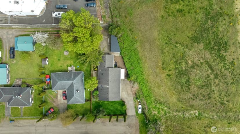 Property photo for 320 S 4th Street, Elma photo 30