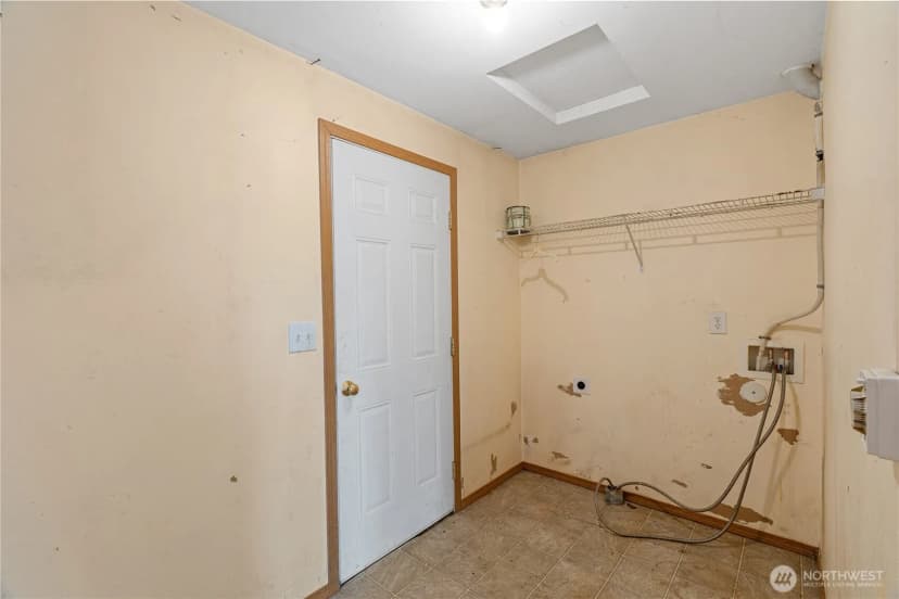 Property photo for 320 S 4th Street, Elma photo 20