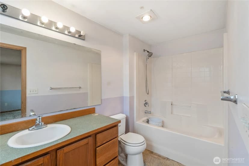 Property photo for 320 S 4th Street, Elma photo 19