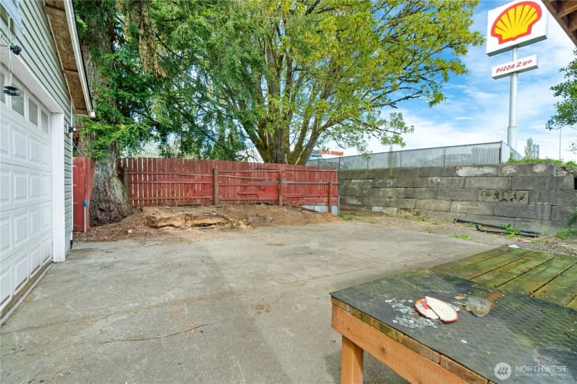 Property photo for 320 S 4th Street, Elma photo 26