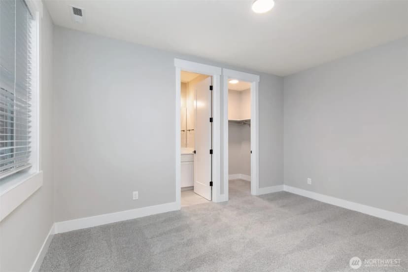 Property photo for 13042 75th Place S, Seattle photo 24