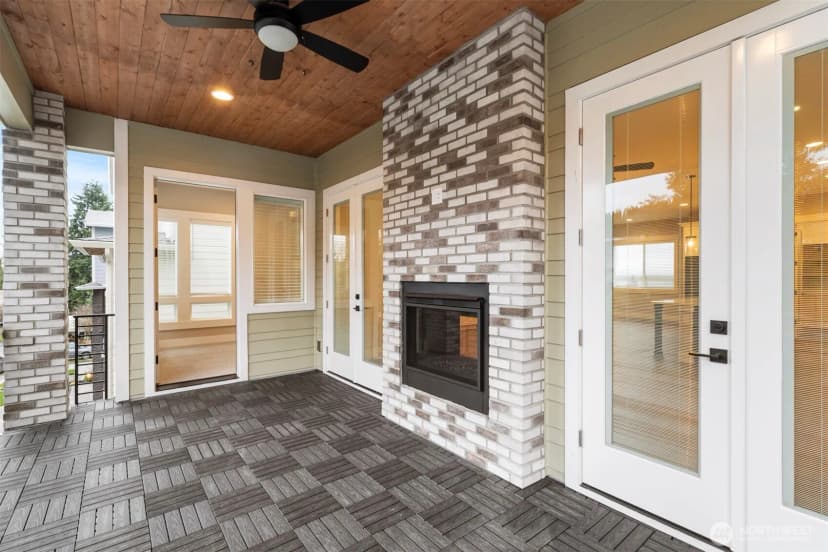 Property photo for 13042 75th Place S, Seattle photo 2