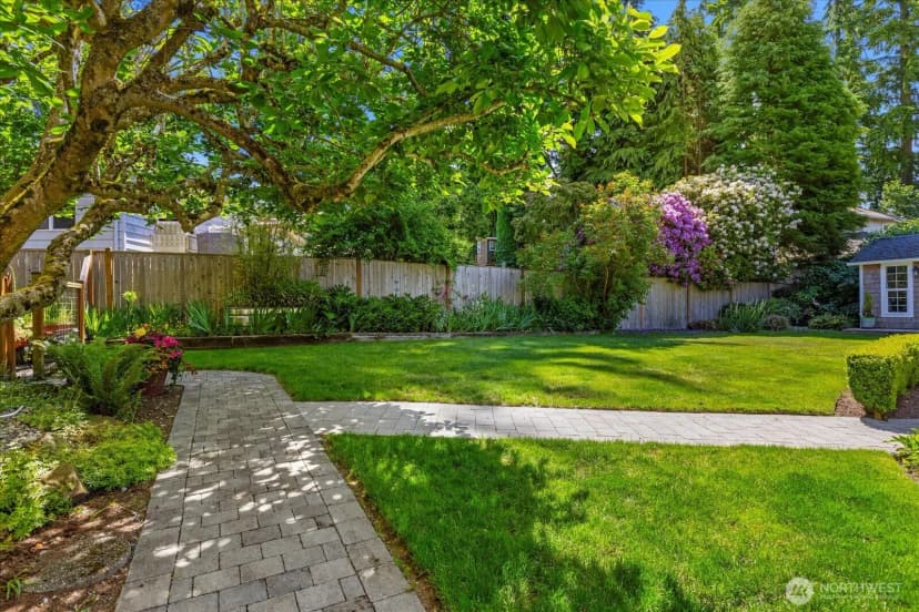 Property photo for 20106 8th Avenue Nw, Shoreline photo 33