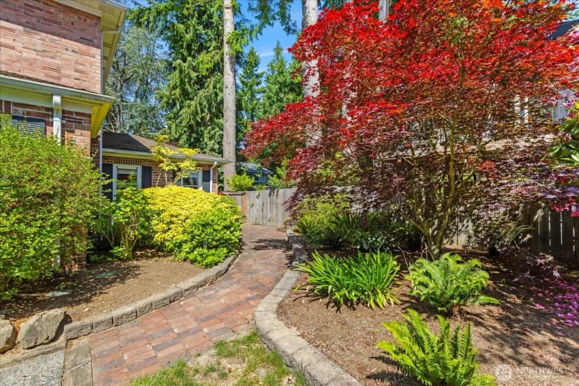 Property photo for 20106 8th Avenue Nw, Shoreline photo 34