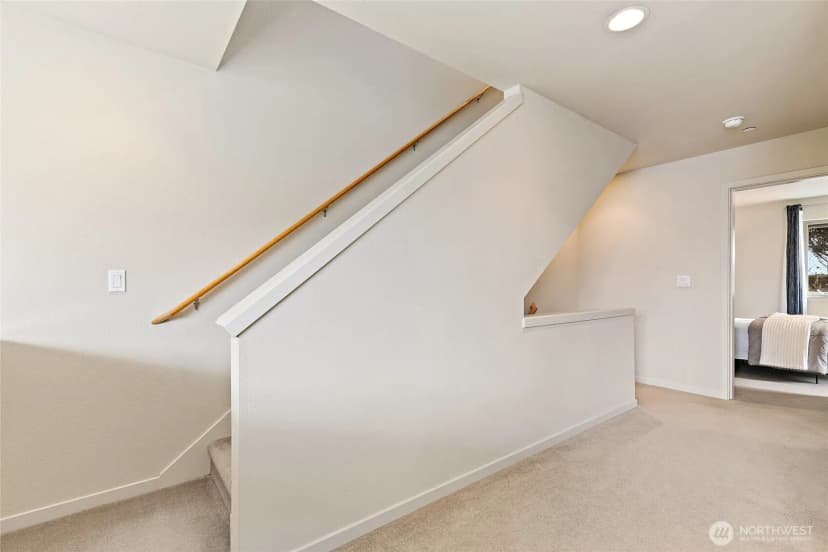 Property photo for 4206 213th Place Se, Issaquah photo 17