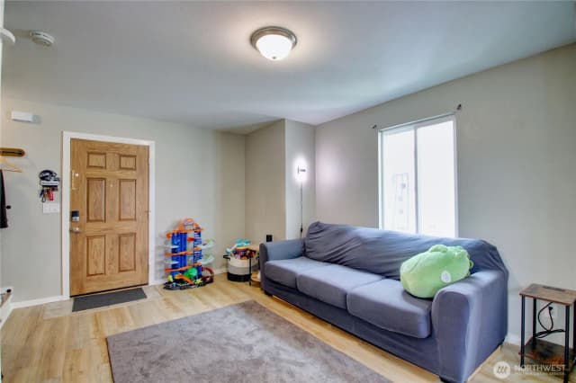 Property photo for 1812 N 30th Street, Mount Vernon photo 3