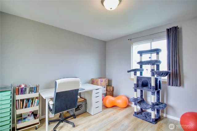 Property photo for 1812 N 30th Street, Mount Vernon photo 5