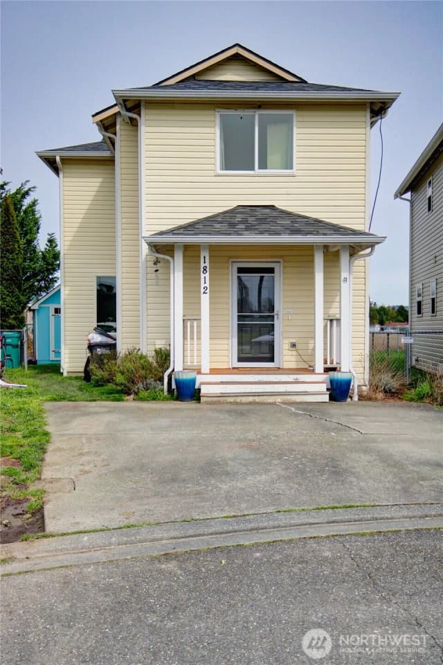 Property photo for 1812 N 30th Street, Mount Vernon