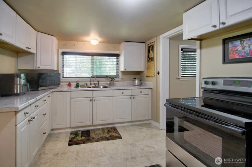 Property photo for 1422 Brawne Avenue Nw, Olympia photo 8