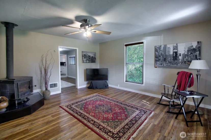 Property photo for 1422 Brawne Avenue Nw, Olympia photo 3