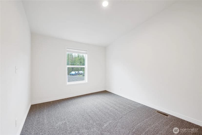Property photo for 1728 Spirit Lake Highway, Castle Rock photo 17