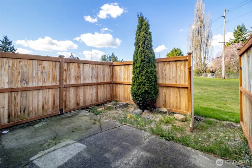 Property photo for 12416 Se 272nd ## C, Kent photo 17