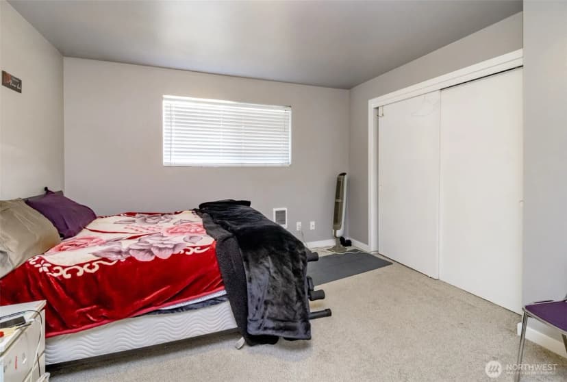 Property photo for 12416 Se 272nd ## C, Kent photo 16