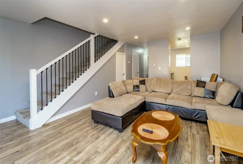Property photo for 12416 Se 272nd ## C, Kent photo 9