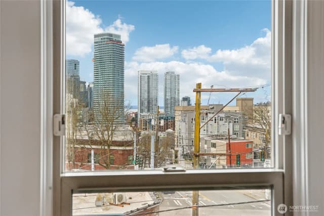 Property photo for 505 E Denny Way #301, Seattle photo 5