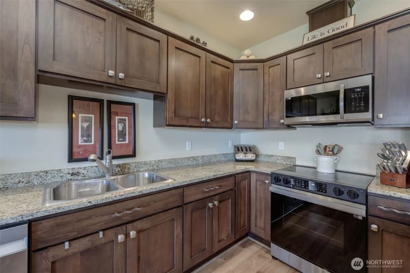 Property photo for 23318 Sunserra Loop Nw #b-00, Quincy photo 8