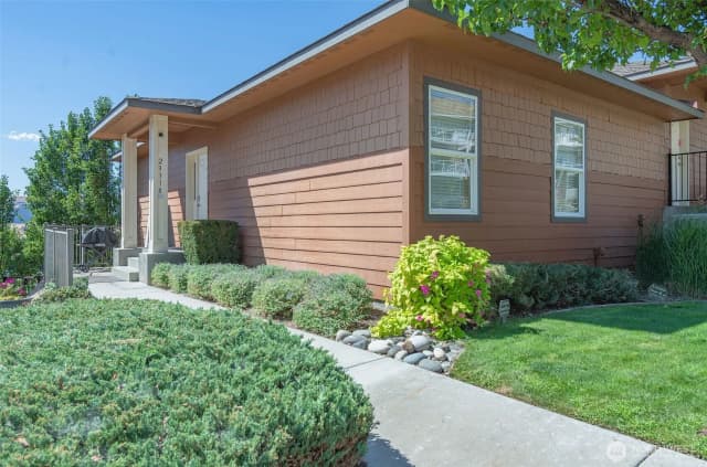 Property photo for 23318 Sunserra Loop Nw #b-00, Quincy photo 2