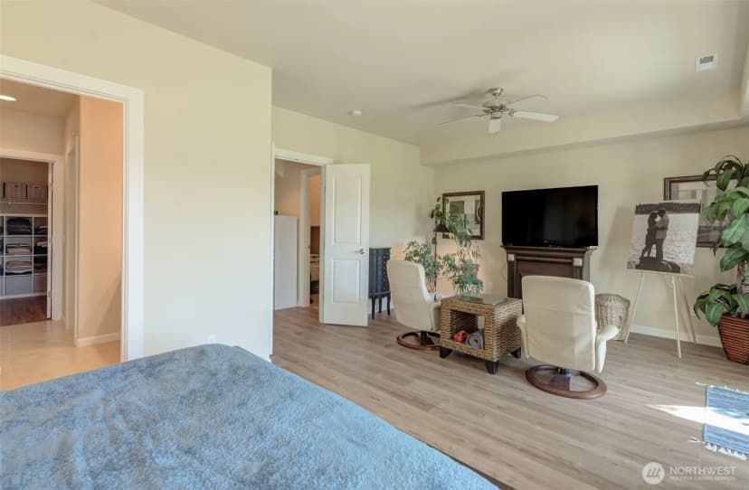 Property photo for 23318 Sunserra Loop Nw #b-00, Quincy photo 17