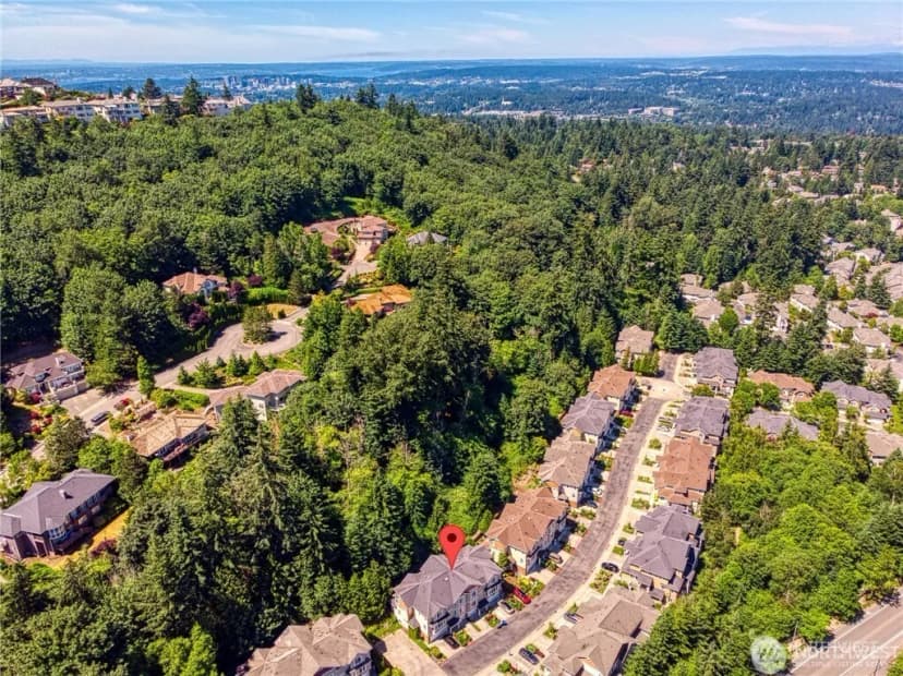 Property photo for 5583 Lakemont Boulevard Se #1603, Bellevue photo 19