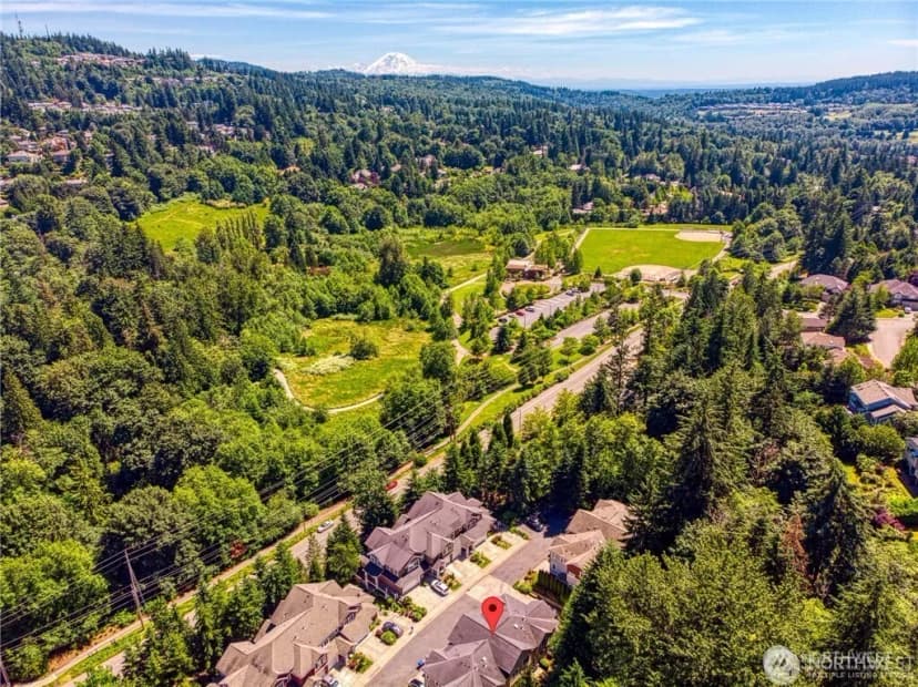 Property photo for 5583 Lakemont Boulevard Se #1603, Bellevue photo 18