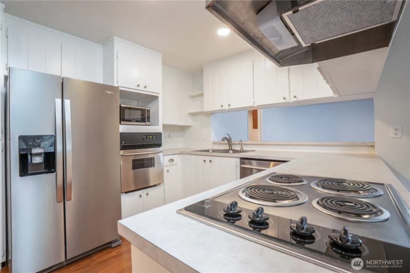 Property photo for 2412 Lexington Street, Steilacoom photo 10