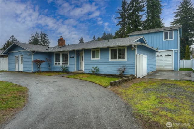 Property photo for 2412 Lexington Street, Steilacoom photo 2