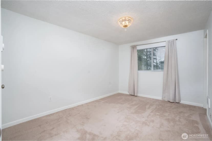 Property photo for 2412 Lexington Street, Steilacoom photo 21