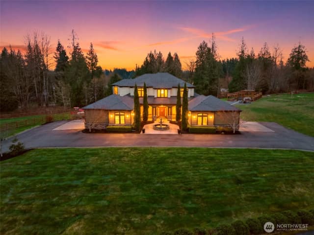 Property photo for 17233 53rd Street Se, Snohomish photo 3