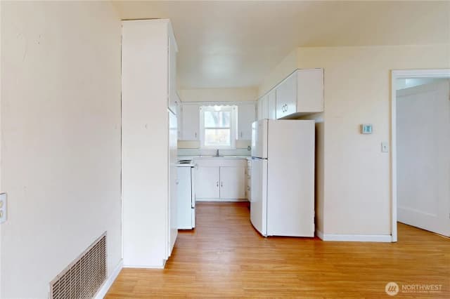 Property photo for 522 Sw First, College Place photo 5